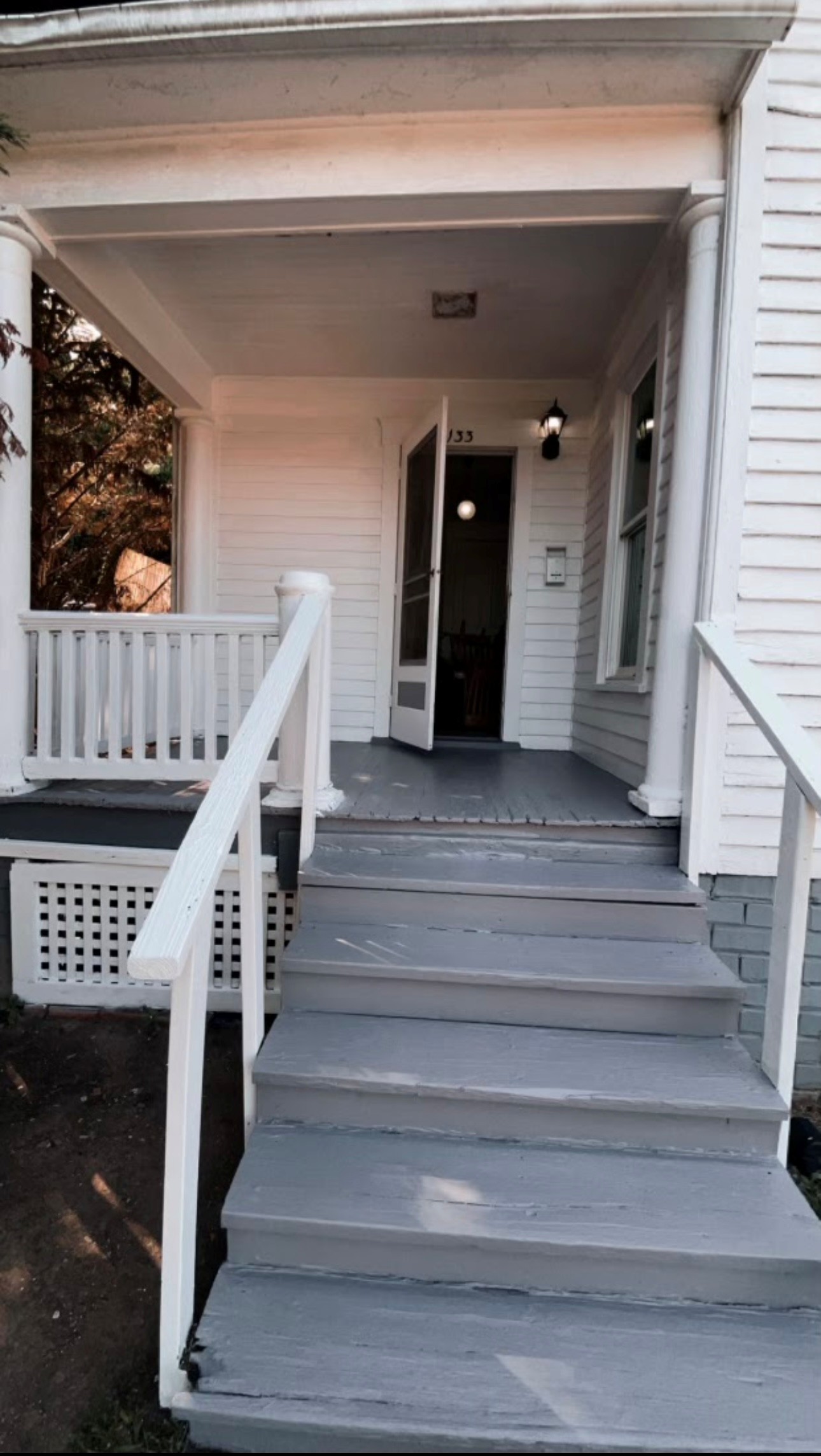 133 Franklin Ave - Unit B